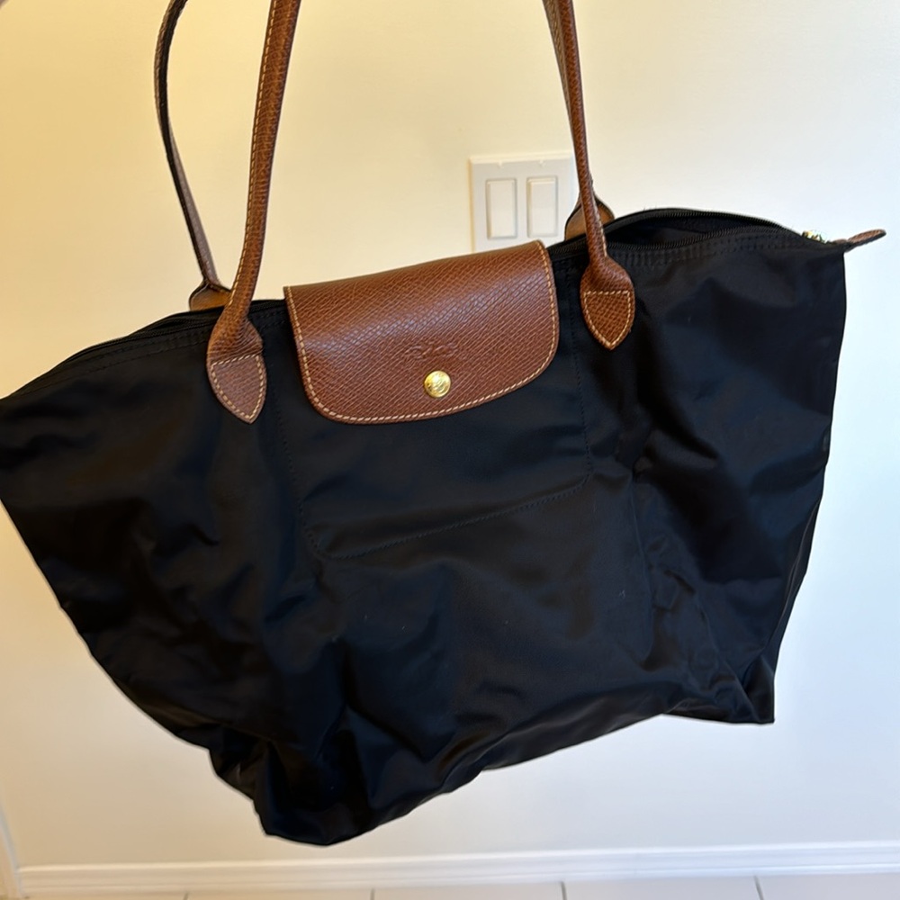 Medium Le Pilage Longchamp bag in excellent condition.